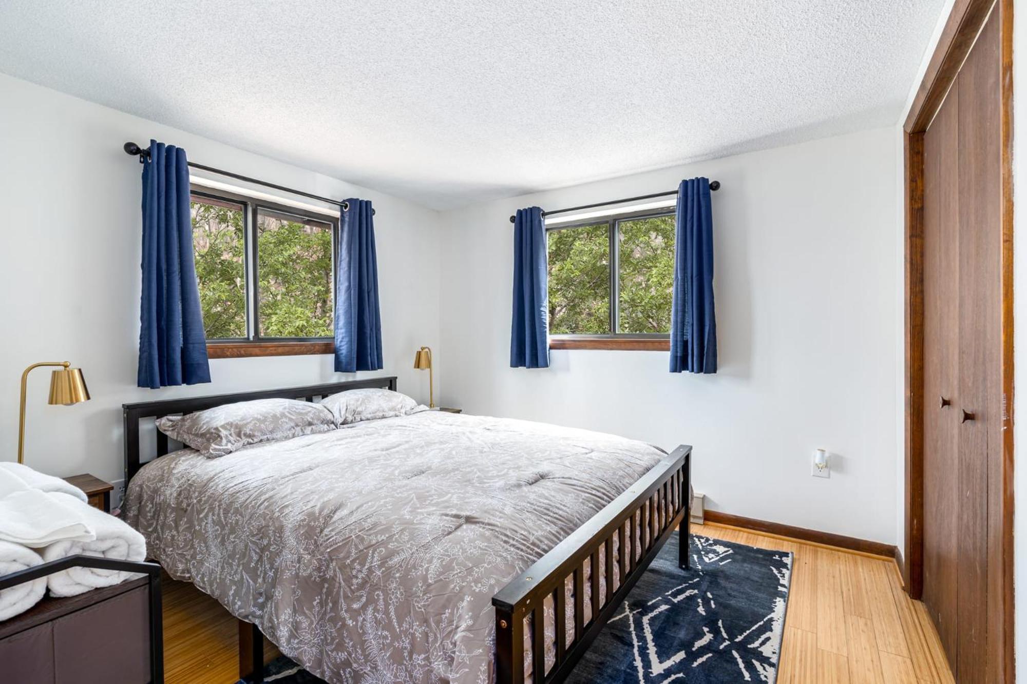 Modern Chalet Cabin W Hot Tub, Deck&Grill, & Wifi! Inwood Eksteriør bilde
