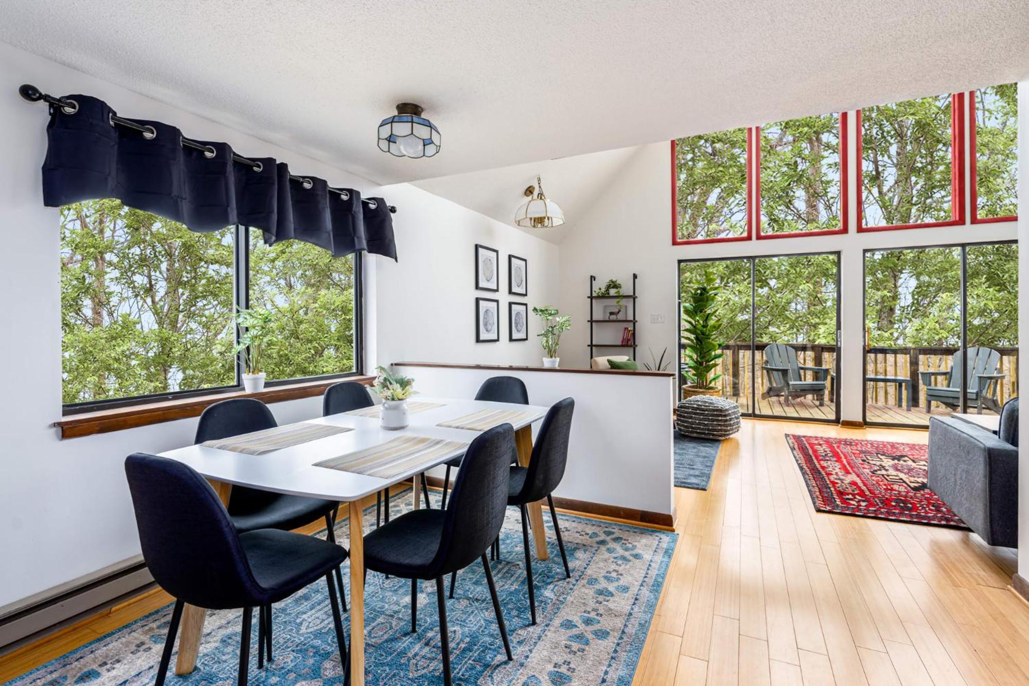 Modern Chalet Cabin W Hot Tub, Deck&Grill, & Wifi! Inwood Eksteriør bilde
