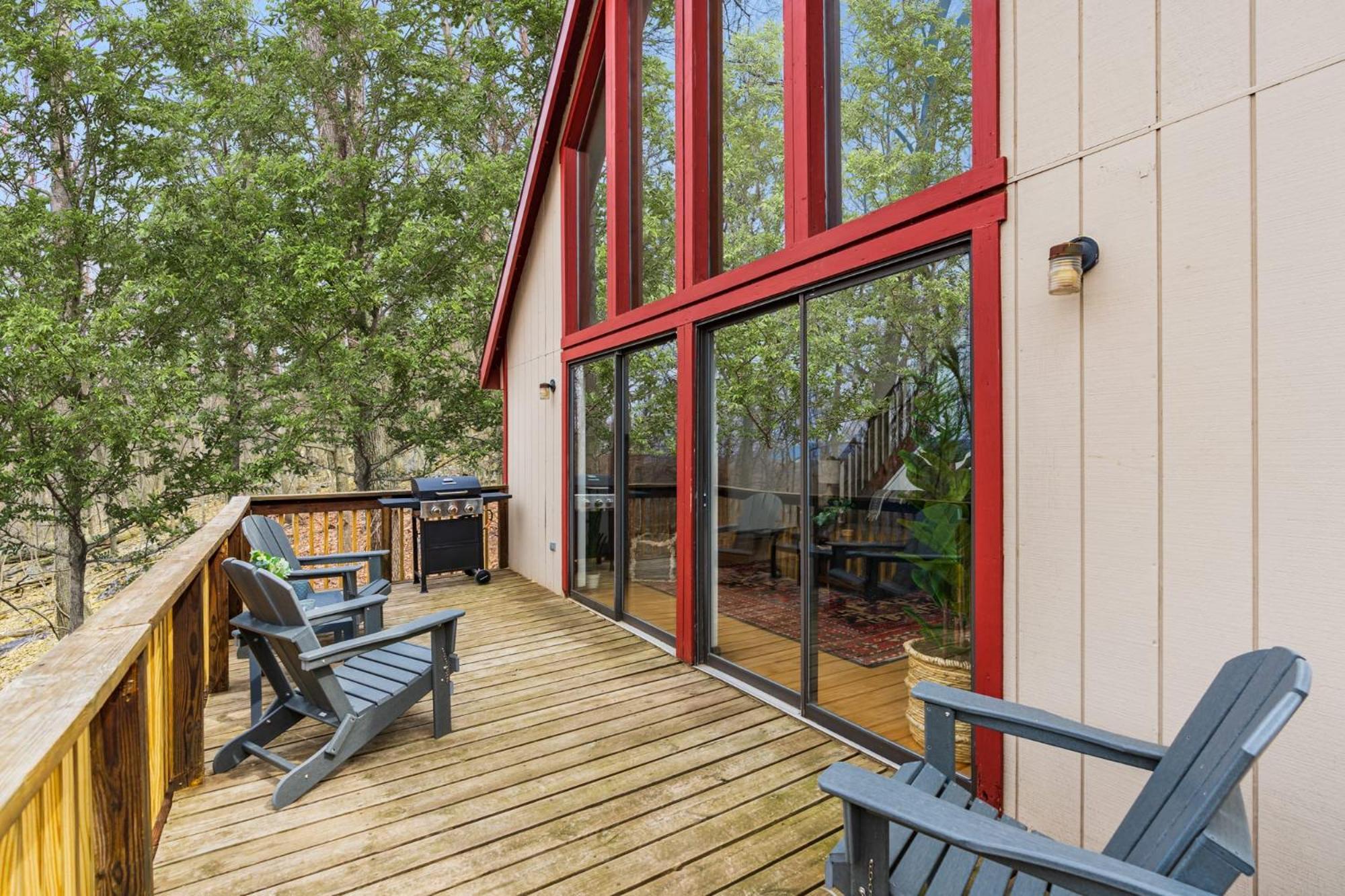 Modern Chalet Cabin W Hot Tub, Deck&Grill, & Wifi! Inwood Eksteriør bilde